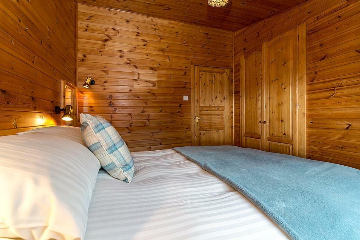 Lunga House Beach Lodges Craobh Haven Eksteriør billede